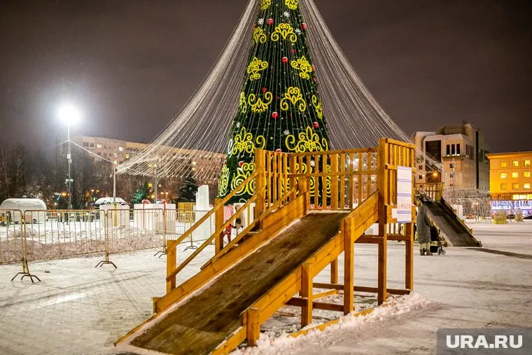 В Сургуте обустроят восемь площадок для зимнего досуга