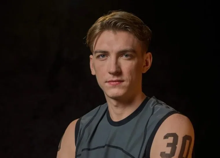 Олимпийский чемпион по тхэквондо Максим Храмцов встретился с юными спортсменами в Курганской области