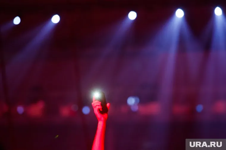 Вечеринка пройдет 15 апреля в клубе «Атмосфера»