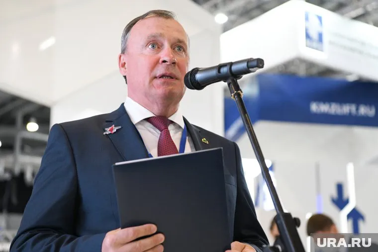 По словам Алексея Орлова, он общался с другими уральскими мэрами — у них те же неприятности