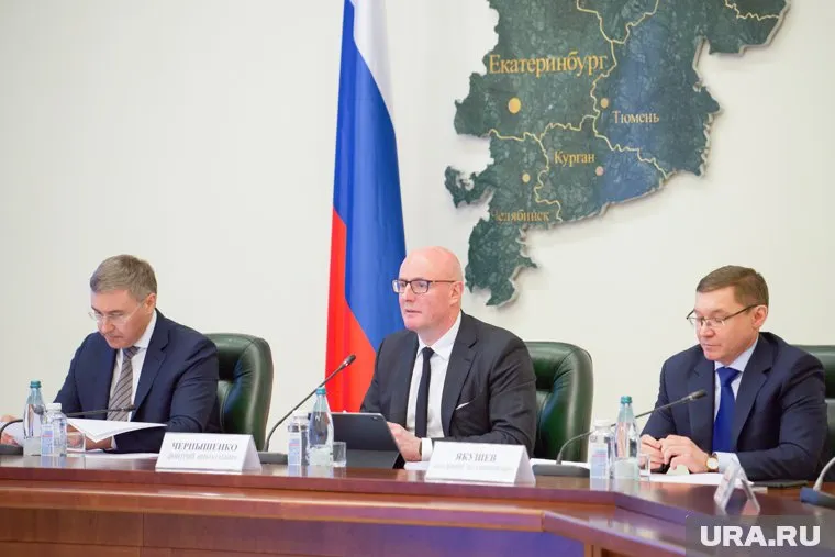 Валерий Фальков (слева) обсудил с губернаторами развитие НОЦ