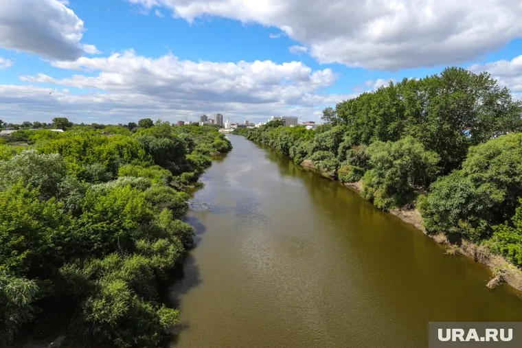 Набережную в Катайске должны построить до 30 октября