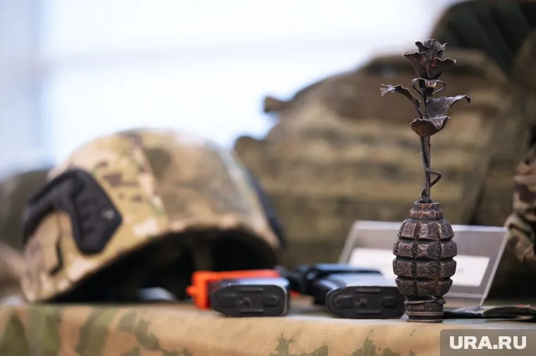 Боец ВС РФ закинул гранату в окоп ВСУ