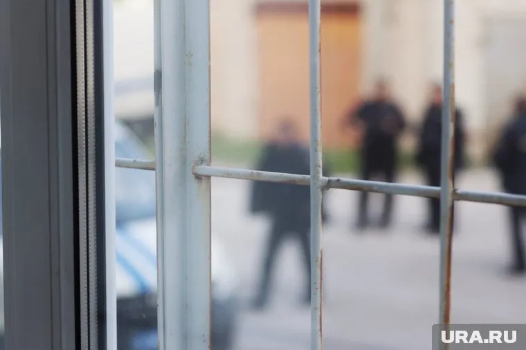 Заключенные планировали побег из СИЗО несколько месяцев, пишет Shot
