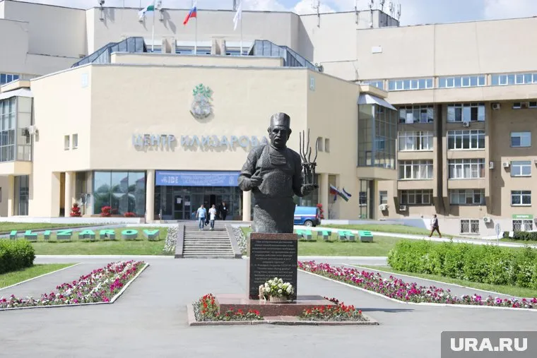 На 94-м году жизни скончался врач, работавший с академиком Илизаровым