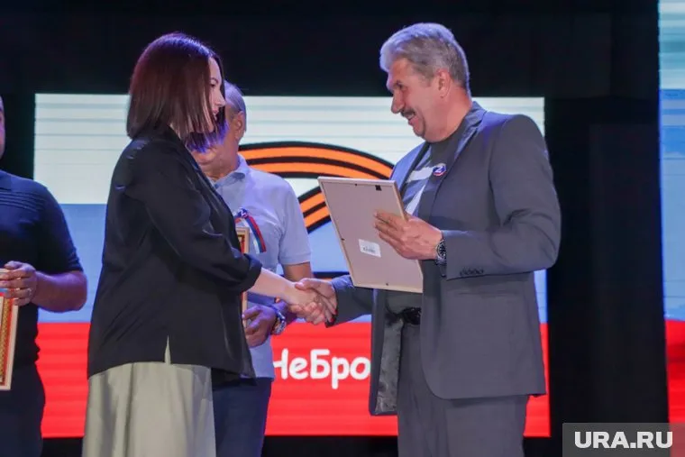 Кузьменков выразил искренние соболезнования и слова поддержки родным и близким Алисы 