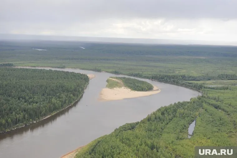 В Приуральский район прибыли более сотни туристов