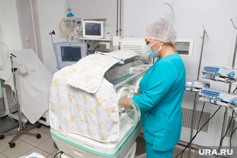 Рождение произошло на 28 неделе беременности