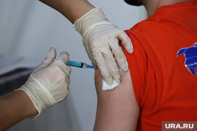 По планам властей, в Курганской области нужно привить 44 450 подростков