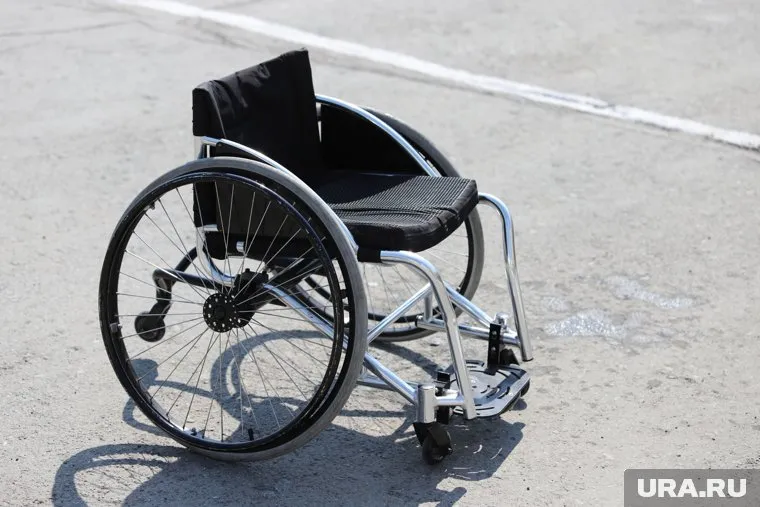 На тюменских дорогах появились колясочники, которые просят деньги у автолюбителей