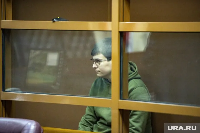 Тимур Бекмансуров выписан из квартиры, в которой он проживал вместе с матерью