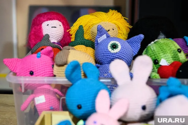 Речь идет о дешевых китайских товарах, цена которых в среднем около 300 рублей