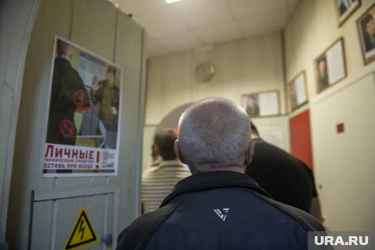 Курганский пенсионер 70 лет пришел в военкомат записаться добровольцем