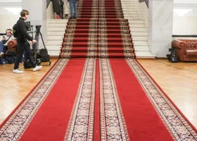 Первые сделки начали заключать конкуренты перед выборами в Госдуму-2026