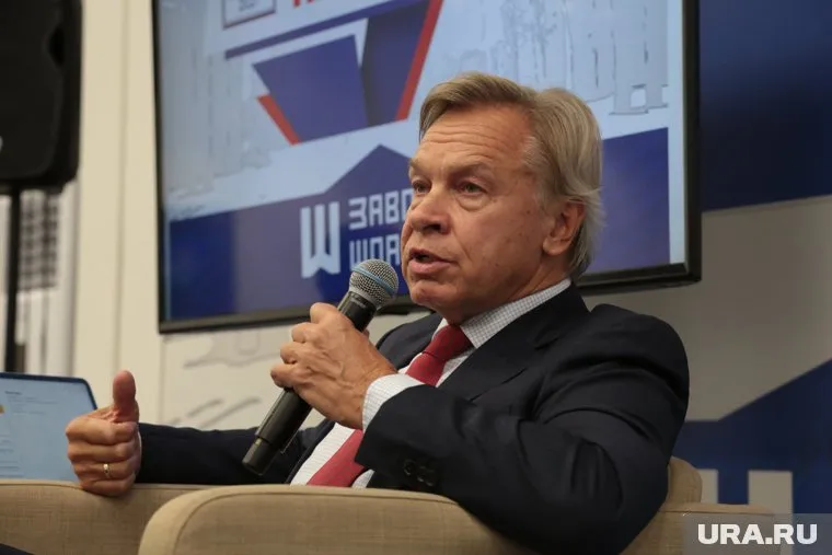 По мнению Алексея Пушкова, санкции против России не способны затронуть экспорт нефти и газа