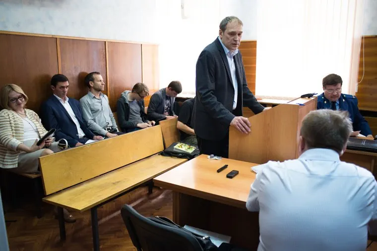 Судебное заседание по делу Александра Бреденко в Верх-Исетском районном суде. Екатеринбург, бреденко александр