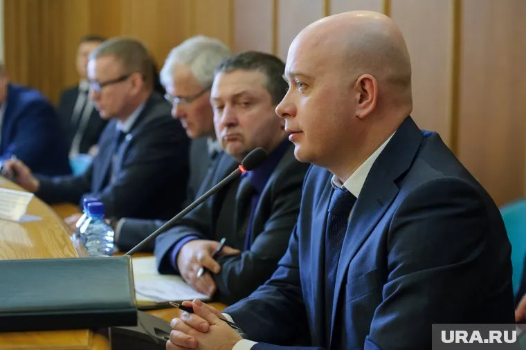 Свалов пришел контролировать миллиардные потоки