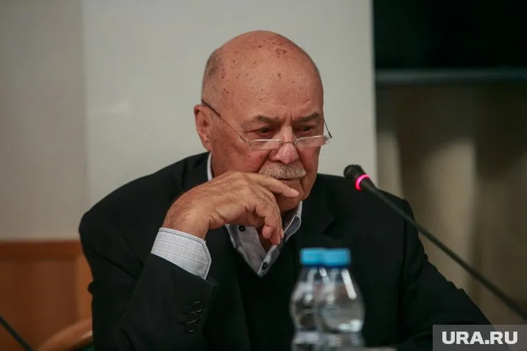 Сейчас решается вопрос о месте захоронения режиссера