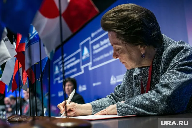 Участники создают образцовую концессию, чтобы следующие проекты сравнивались с ней