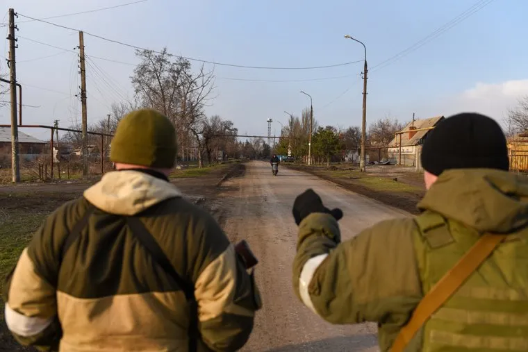 Жизнь в селе Талаковка в окрестностях Мариуполя. ДНР