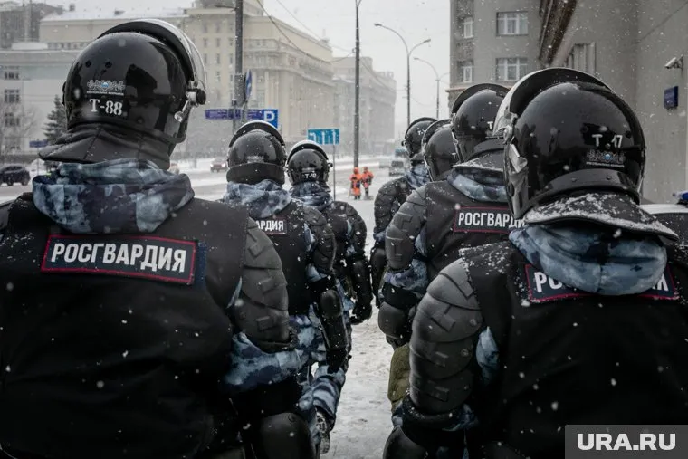Президент России видел множество видео с нападениями митингующих на силовиков