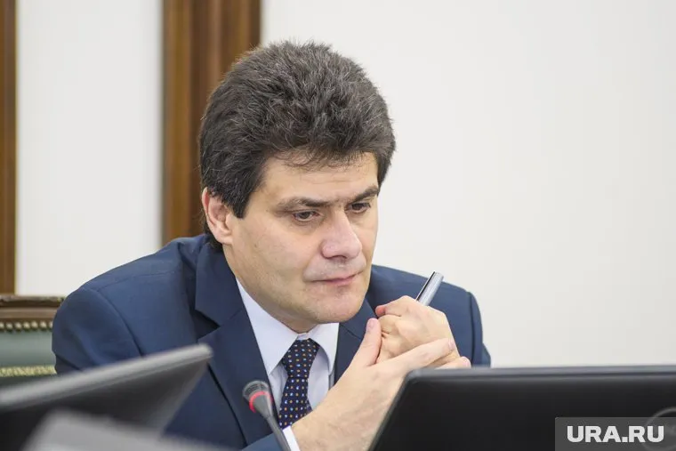 Александр Высокинский рассмотрит вопрос переименования, если поступят документы