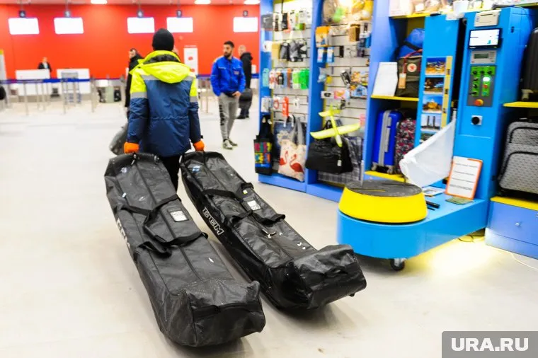 Багаж более чем 20 челябинцев без предупреждения не взяли в самолет до Санкт-Петербурга