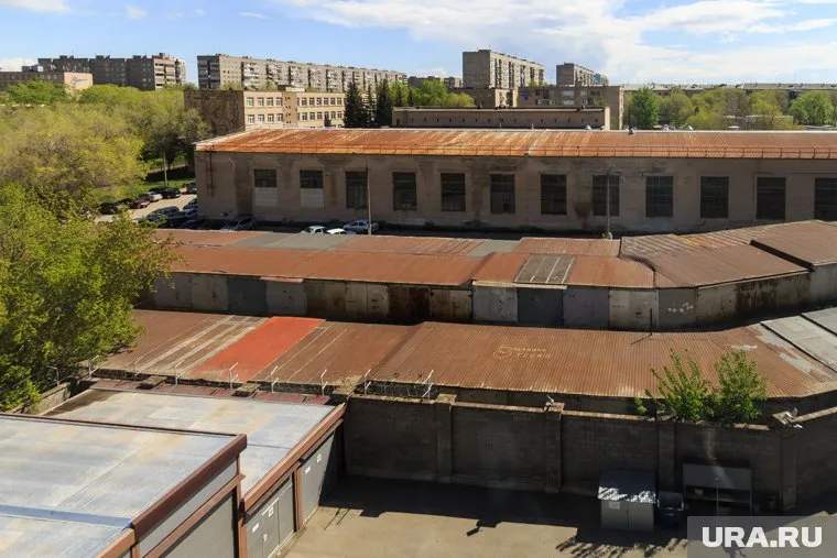 В Ханты-Мансийске продается двухэтажный гараж, в котором можно жить