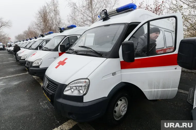 Водители скорой помощи Копейска жалуются на задержку зарплаты