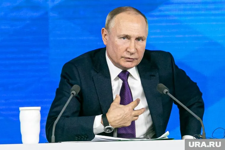 Президент РФ Владимир Путин усиливает позиции России на таджикско-афганской границе
