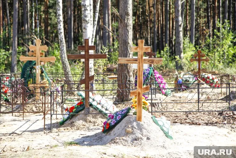 Шадринский правозащитник пожаловался на нарушение норм закона на кладбище
