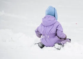 В ХМАО отменили денежную выплату на ребенка для мигрантов 