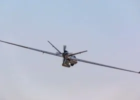 Появилось видео с последними секундами полета БПЛА в Казани перед крушением  