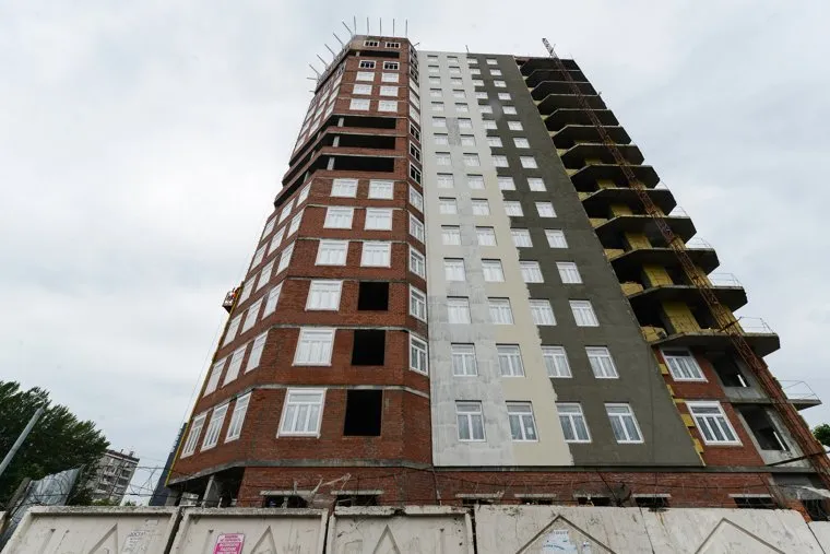 Строительство объектов к саммитам ШОС и БРИКС. Челябинск, стройка, строительство, улица курчатова 28