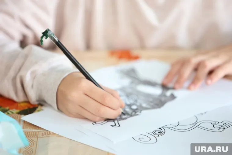 В Кургане для детей и взрослых работают школы и студии, где учат рисовать