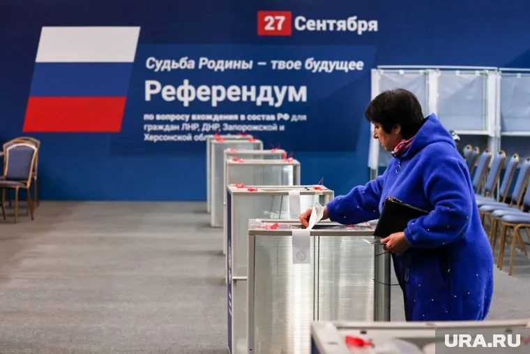 ЛДНР, Запорожская и Херсонская области должны остаться за Россией, уточнил Ли Хуэй