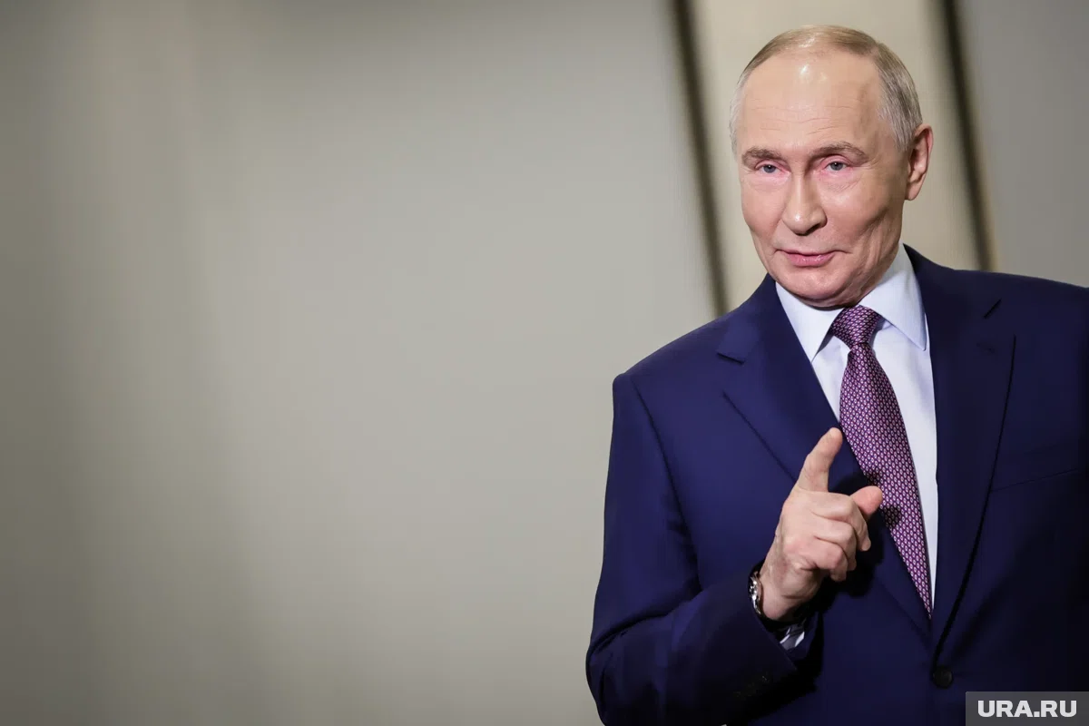 Президент России Владимир Путин и его американский коллега Дональд Трамп усилили давление на Владимира Зеленского