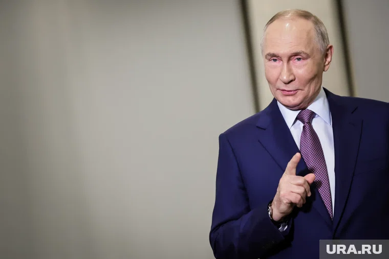 Президент России Владимир Путин и его американский коллега Дональд Трамп усилили давление на Владимира Зеленского