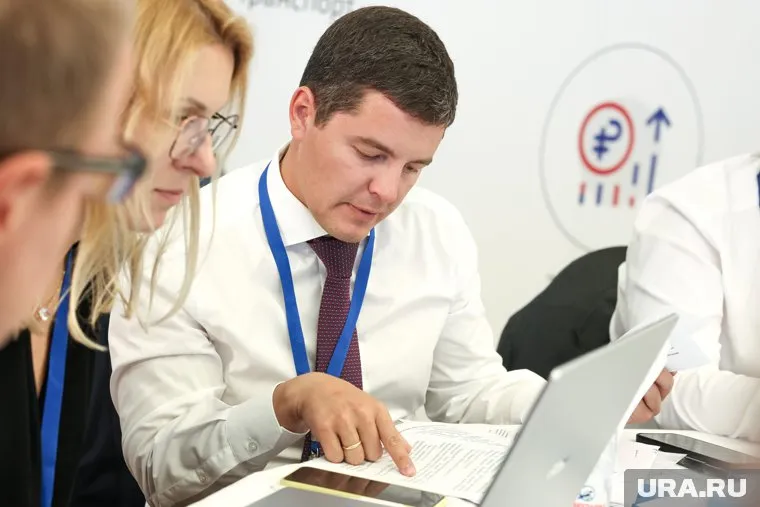 Дмитрий Артюхов упорядочил полномочия региональных департаментов