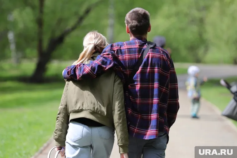 Оба пола изначально не моногамны, считает психолог