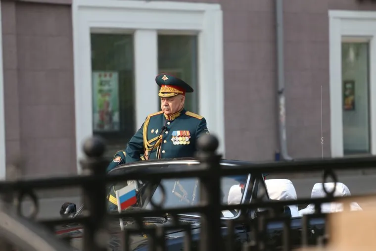 Парад Победы. Точка у сквера. Екатеринбург