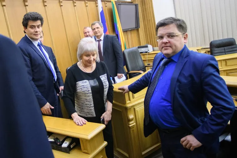 Собрание ЕГД по повышению зарплаты в администрации Екатеринбурга, высокинский александр, смирнягин николай, захаров илья, тестов виктор, володин игорь, арбузова галина