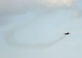 Иркутский губернатор пообещал выплаты жильцам дома, на который упал истребитель