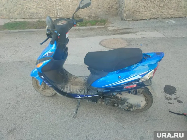 В Екатеринбурге юноша на скутере сбил ребенка