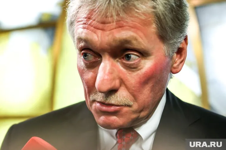 Песков заявил, что ситуация с роспуском Национального собрания во Франции не является новой для сферы политики