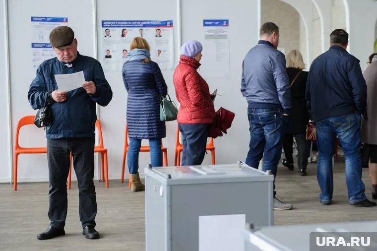 Все, кто хотел проголосовать, уже это сделали в первые два дня (архивное фото)