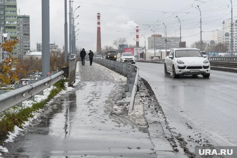 Судебные приставы арестовали иномарку у пермяка