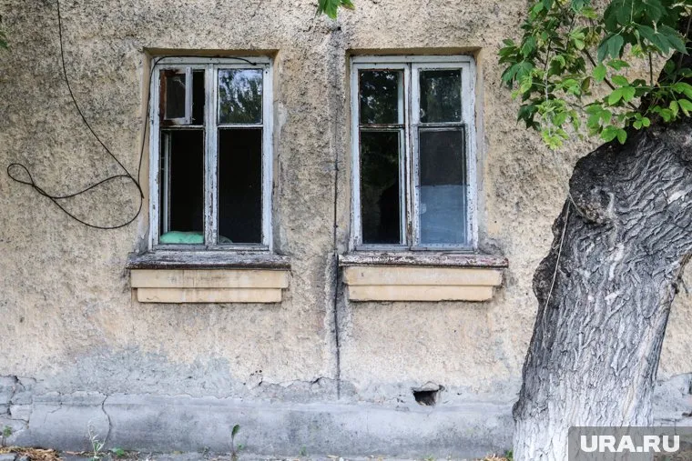 Больше всего в очереди на жилье - сирот