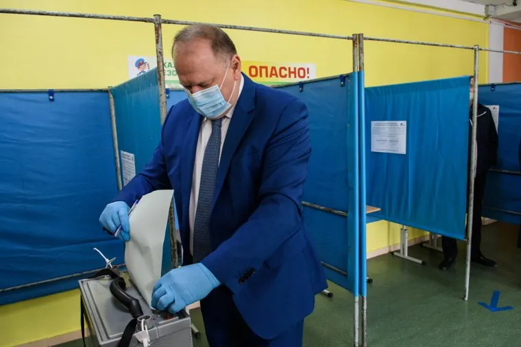 Голосование на УИК №1702 и №1703. Екатеринбург