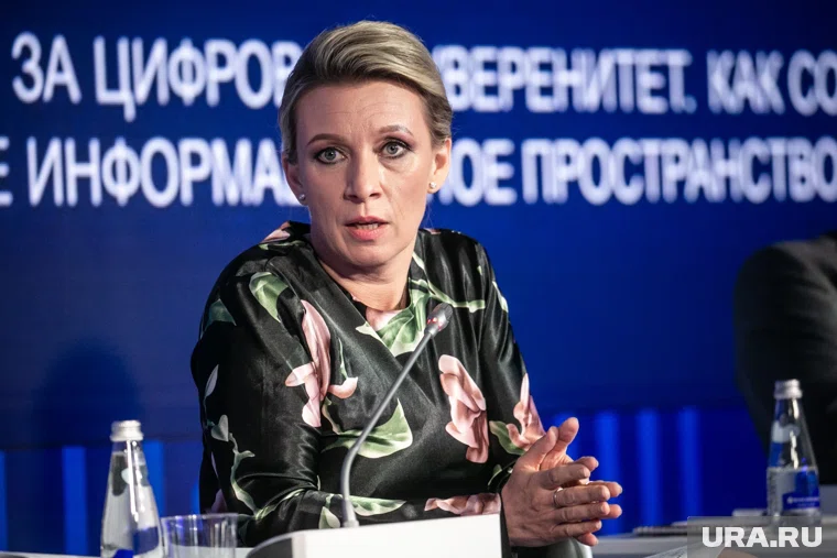 Захарова подчеркнула, что политика Канады продолжает несостоятельную линию